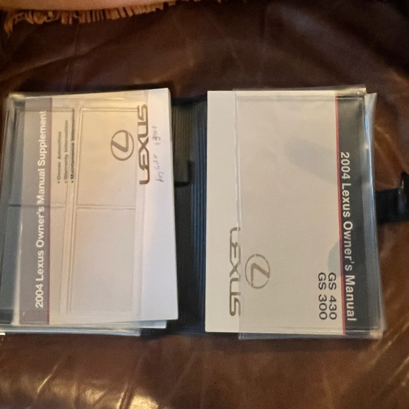 Lexus Manual 2004 Portfolio Faux Leather Binder Glovebox Organize - Picture 4 of 9